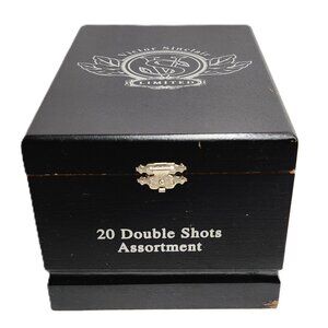 RARE Collectible Victor Sinclair Limited Ed. 20 Assortment Wooden Cigar Box